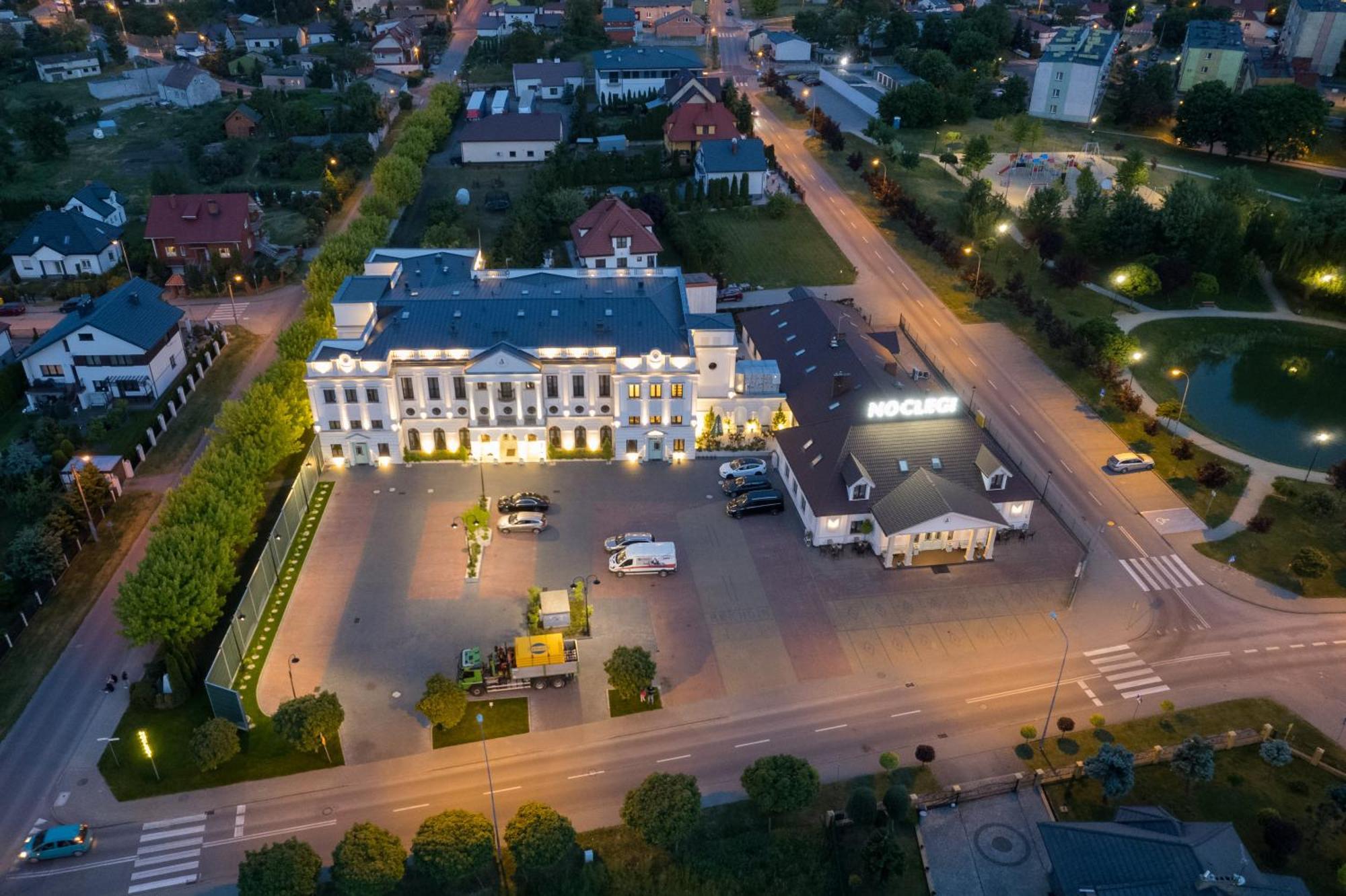 Radziejów Arkadia 아파트 호텔 외부 사진
